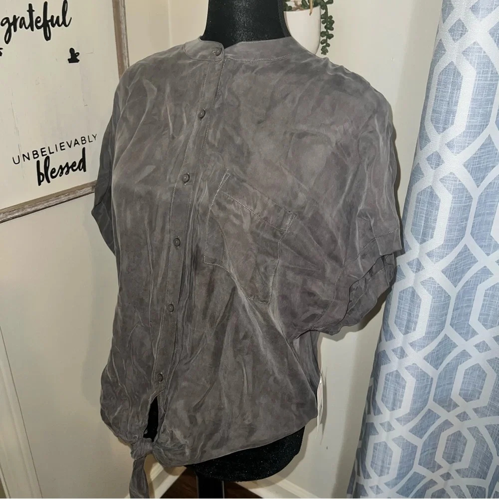 NWT Love stitch GREY BUTTON DOWN WAIST TIE TOP